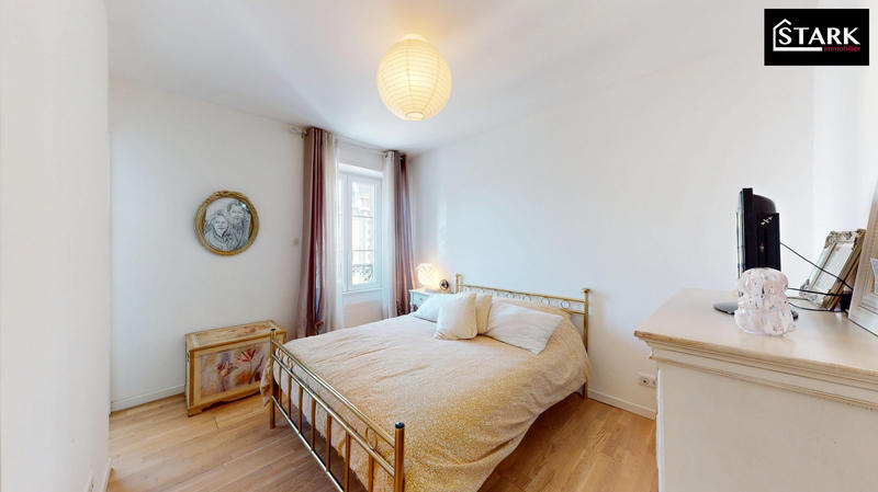 Appartement - 103 m² - 5 pièces