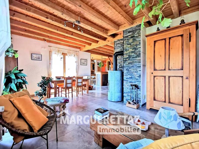 Maison - 155 m² - 7 pièces