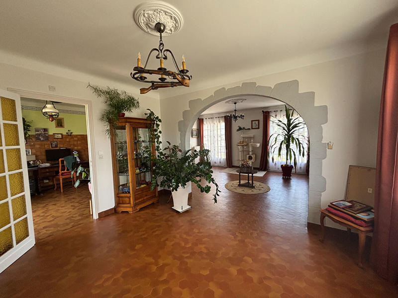 Maison - 250 m² - 7 pièces