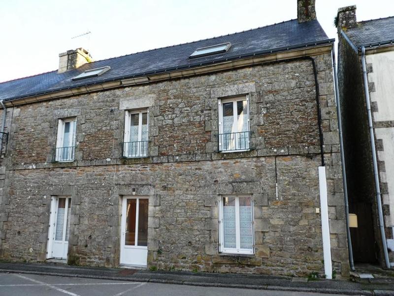 Maison en pierre - 137 m² - 7 pièces