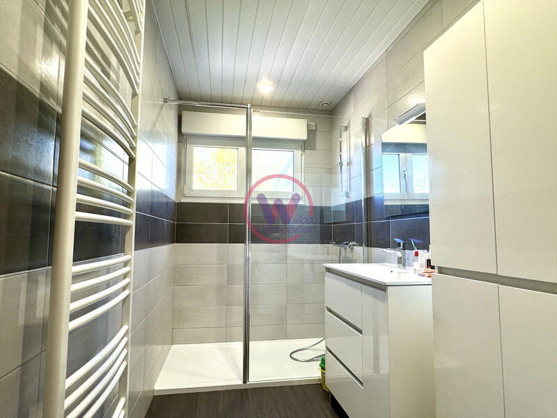 Maison - 163 m² - 8 pièces