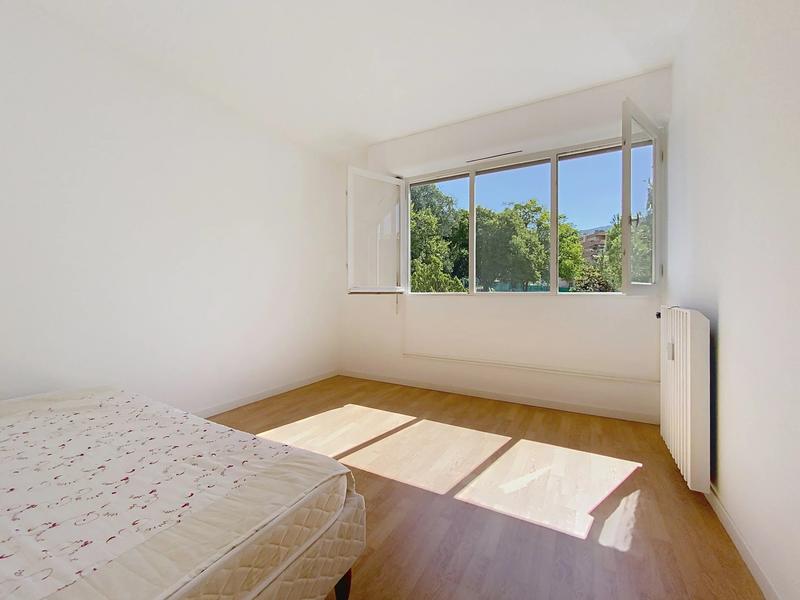 Appartement - 99 m² - 5 pièces