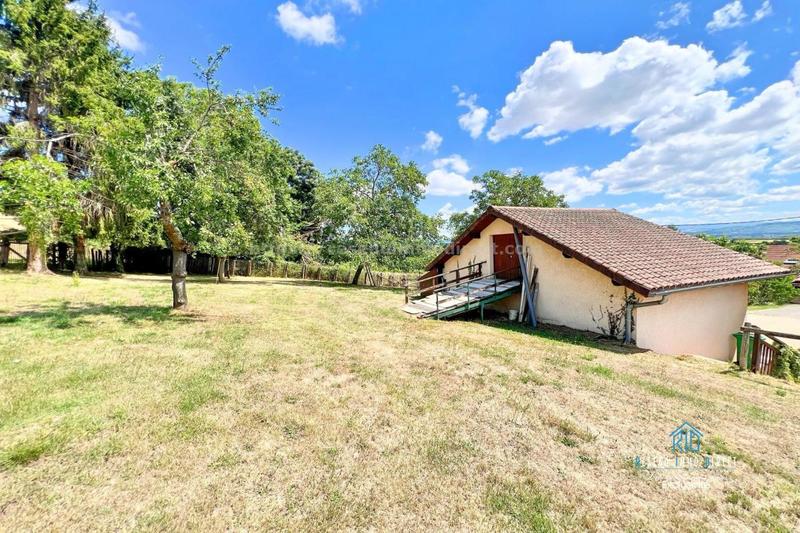 Maison traditionnelle - 148 m² - 6 pièces