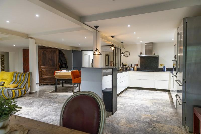 Duplex - 181 m² - 6 pièces