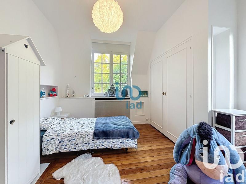 Maison - 280 m² - 10 pièces