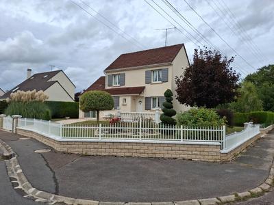 Maison - 126 m² - 6 pièces