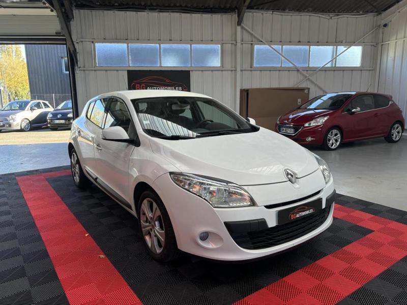 Renault Mégane 1.5 dCi 110 Ch Dynamique - Garantie 6 Mois