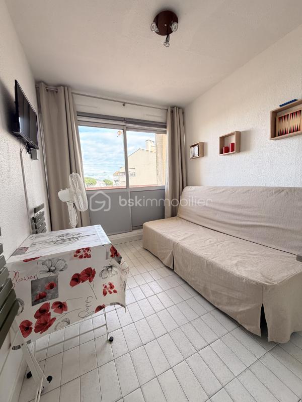 Studio - 12 m² - 1 pièce