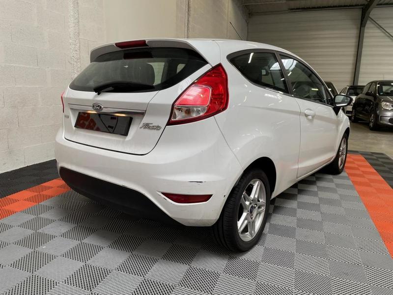 Ford Fiesta 1.0 EcoBoost 100 Ch Bva Powershift Titanium - Garantie 6 Mois
