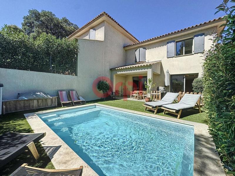 Maison - 100 m² - 4 pièces