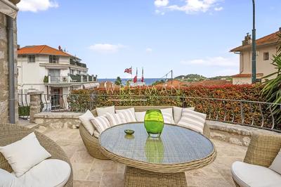 Villa - 270 m² - 7 pièces