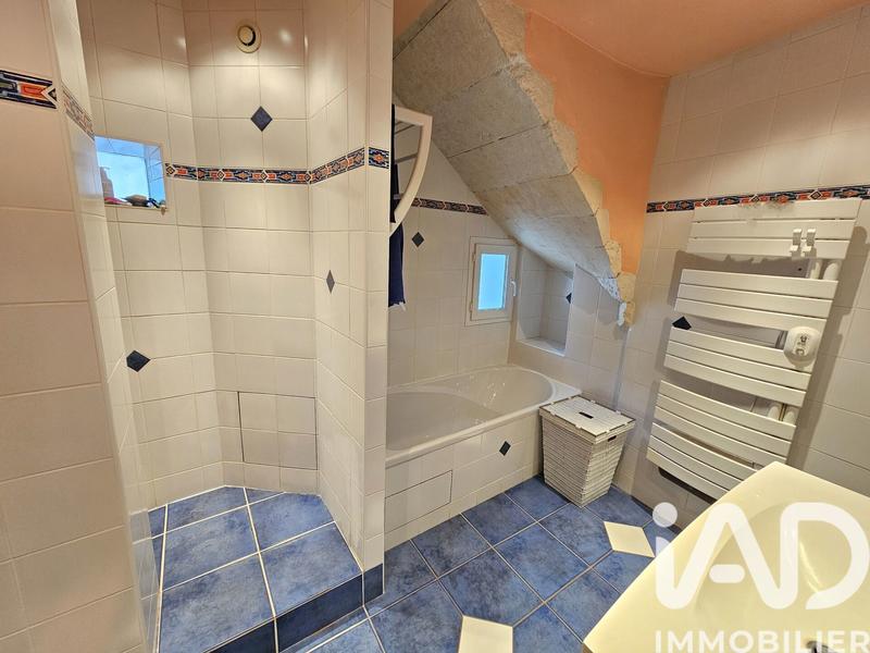 Maison - 167 m² - 6 pièces