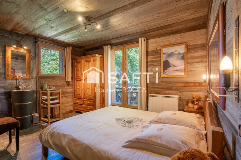 Châlet - 328 m² - 13 pièces