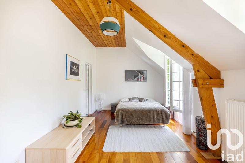 Maison - 264 m² - 8 pièces