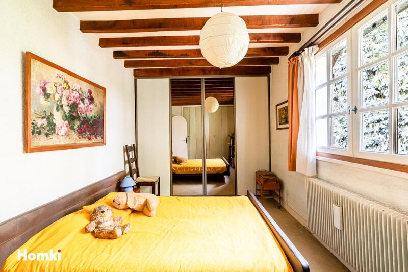 Propriété - 191 m² - 6 pièces