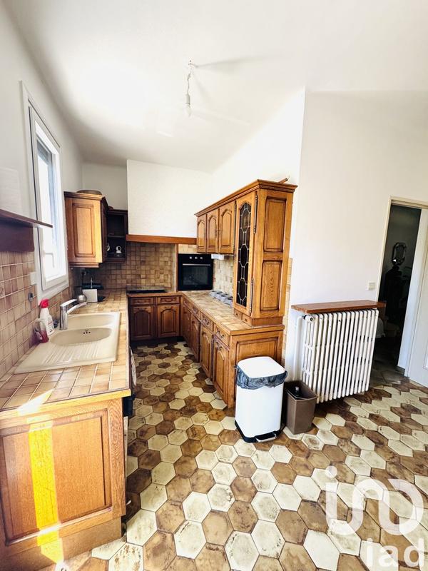 Maison - 240 m² - 6 pièces