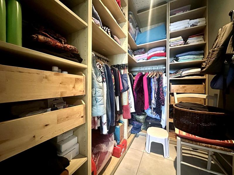 Maison - 210 m² - 6 pièces