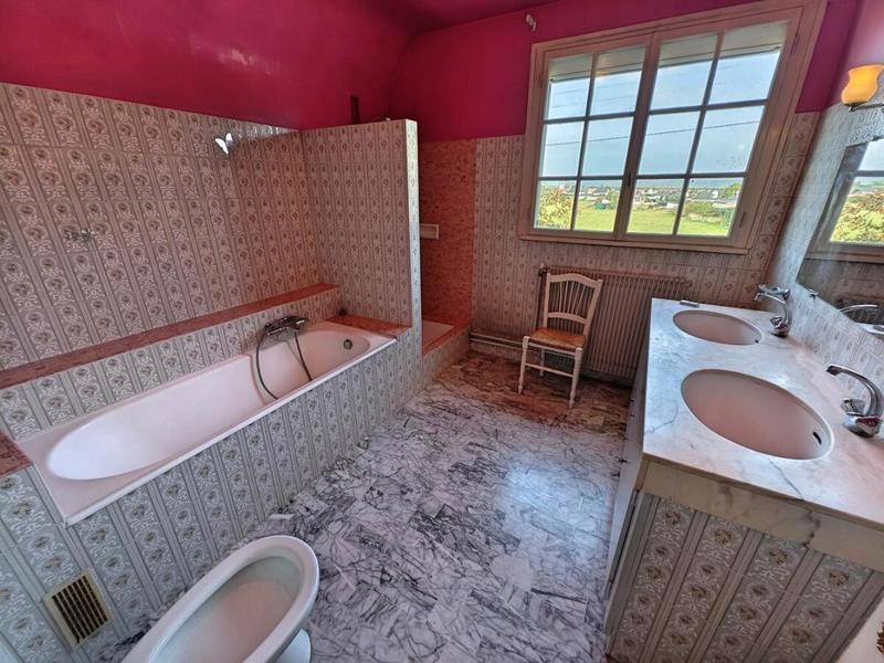 Maison - 168 m² - 6 pièces