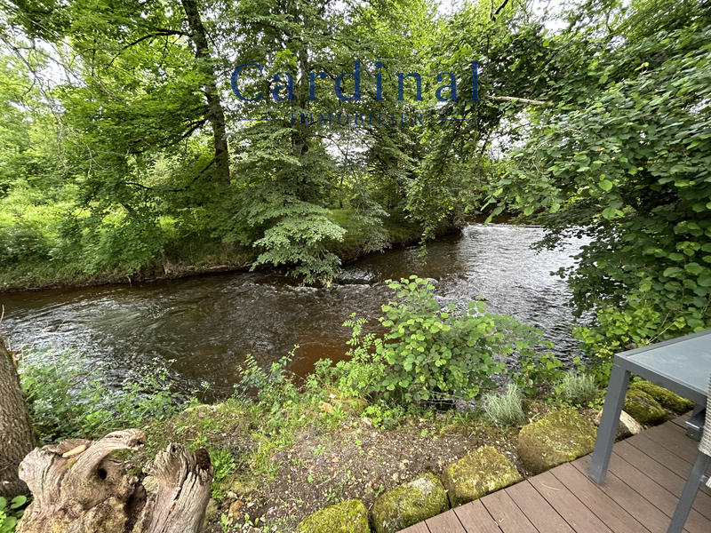 Maison - 150 m² - 8 pièces