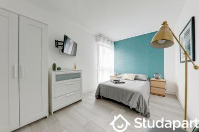 Chambre - 12 m² - 1 pièce