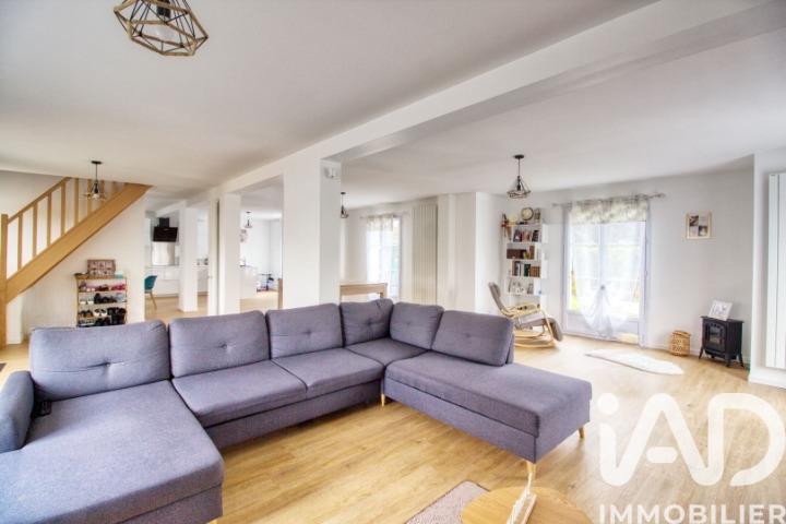 Maison - 208 m² - 6 pièces