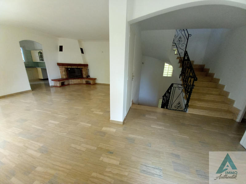 Appartement - 108 m² - 5 pièces