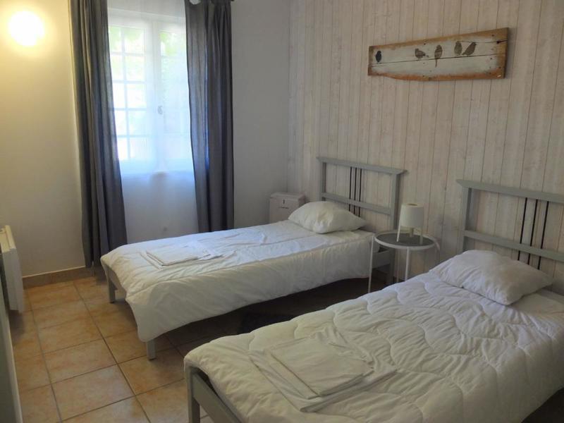 Maison - 1 122 m² - 22 pièces