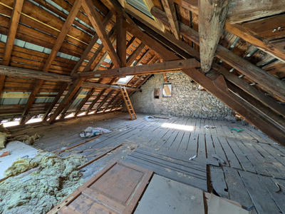 Appartement - 220 m² - 1 pièce