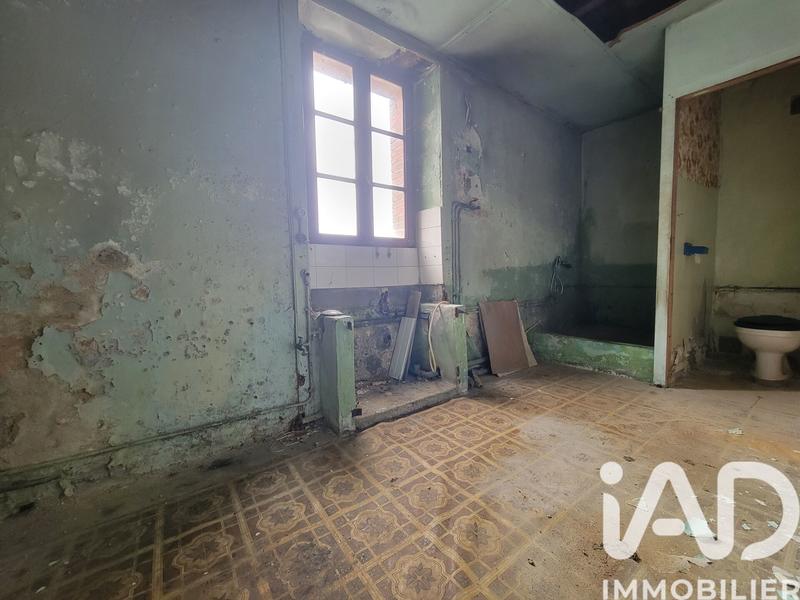 Maison - 99 m² - 5 pièces