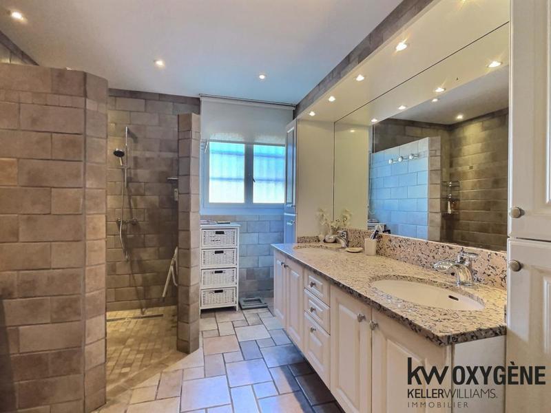 Villa - 140 m² - 4 pièces