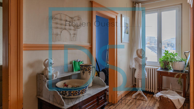 Maison - 180 m² - 9 pièces