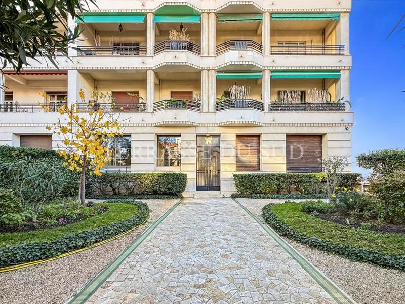 Appartement - 101 m² - 3 pièces