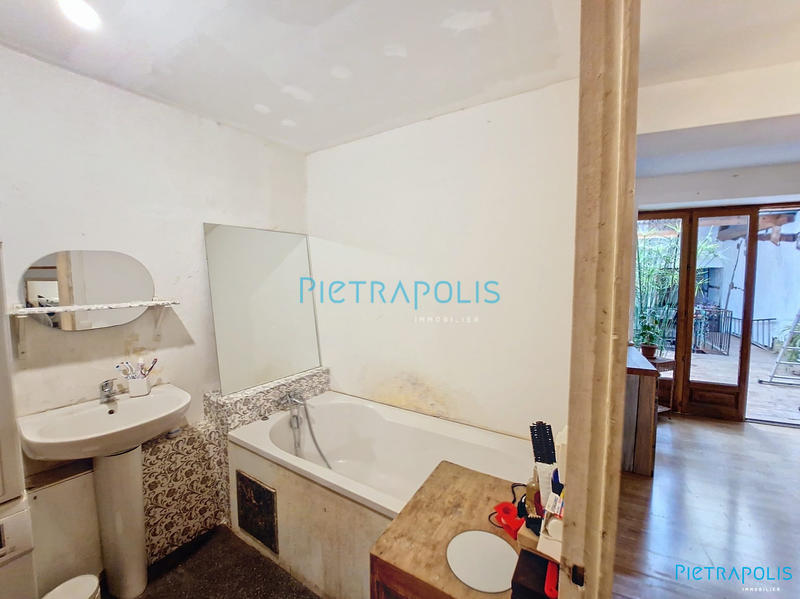 Maison ancienne - 210 m² - 5 pièces