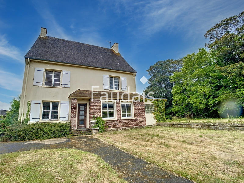 Maison de village - 155 m² - 9 pièces