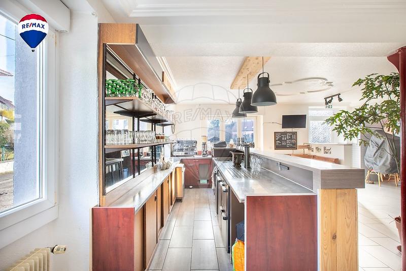 Immeuble - 245 m² - 10 pièces