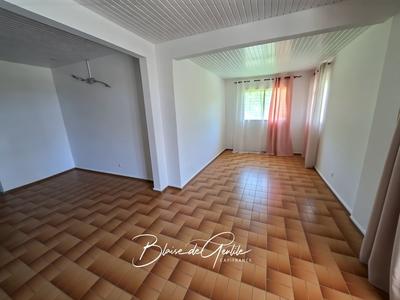 Propriété - 115 m² - 4 pièces