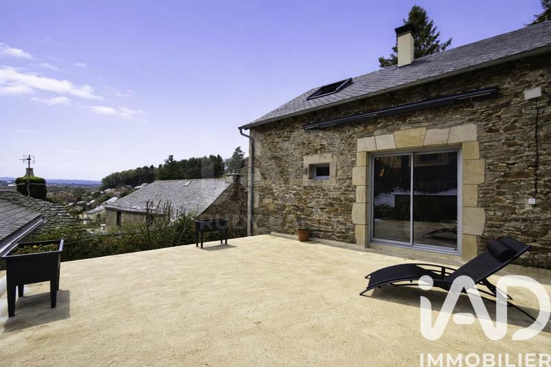 Maison de maîtres - 300 m² - 12 pièces