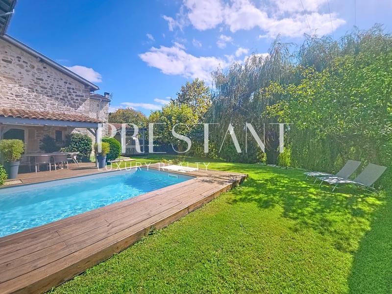 Maison - 152 m² - 5 pièces