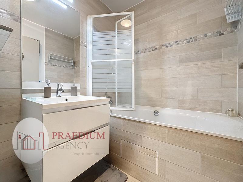 Appartement - 121 m² - 5 pièces