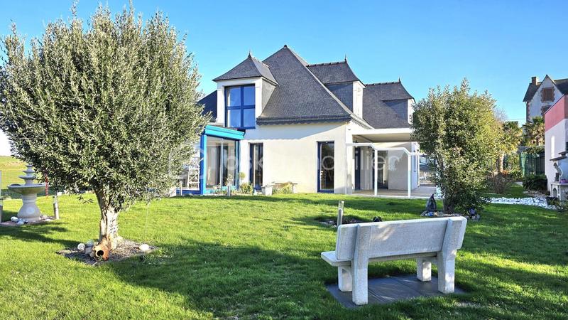 Maison d'architecte - 222 m² - 7 pièces