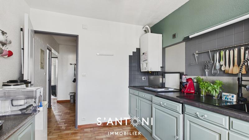 Appartement - 77 m² - 3 pièces