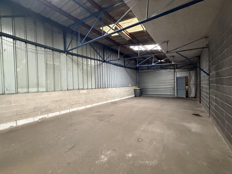 Entrepôt - 120 m²