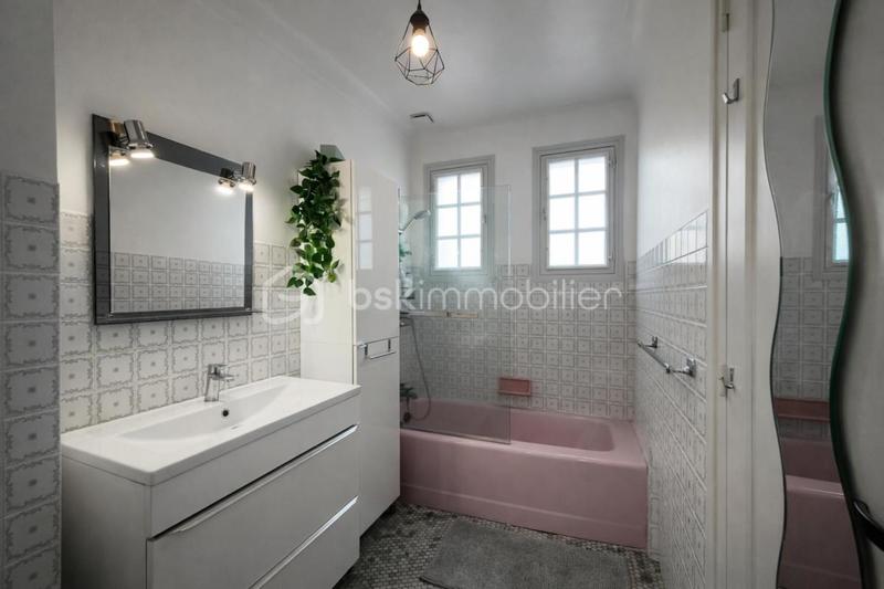 Maison - 160 m² - 6 pièces