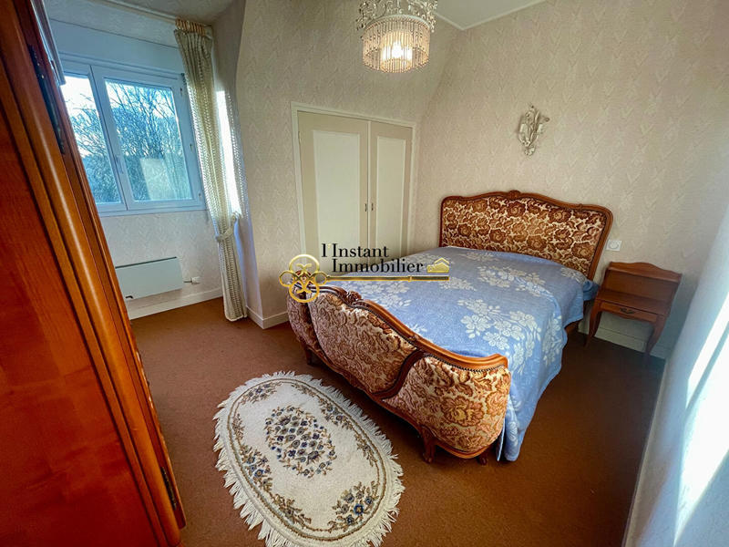 Maison - 193 m² - 9 pièces