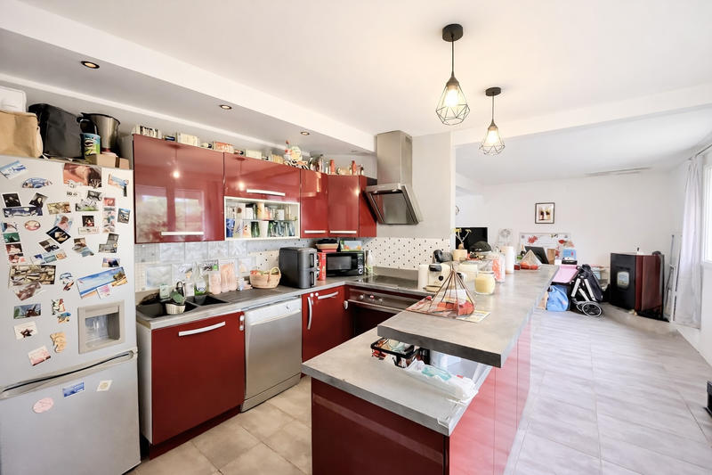 Maison - 80 m² - 4 pièces