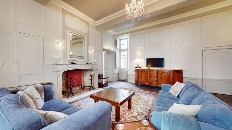 Appartement - 143 m² - 6 pièces