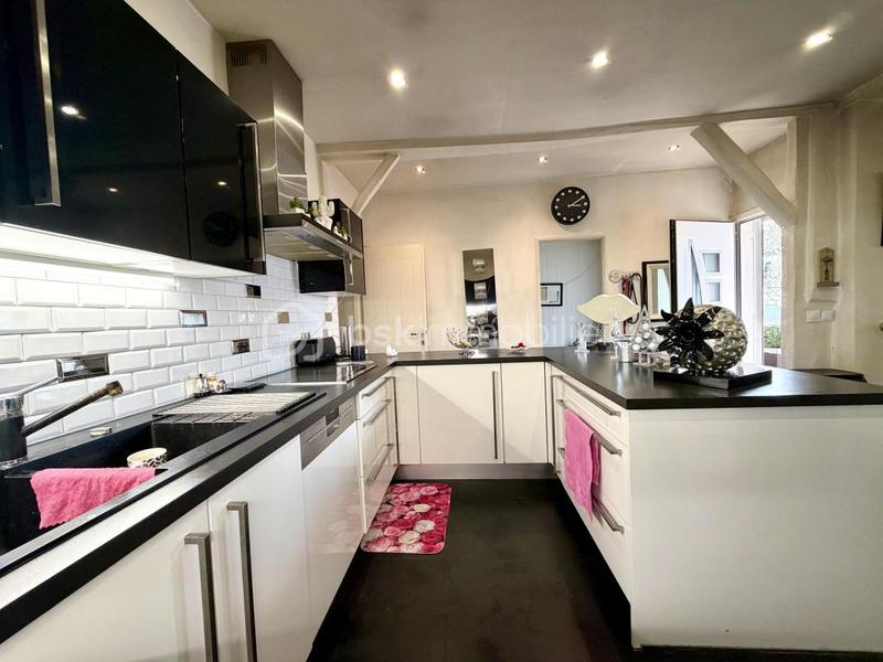 Maison - 100 m² - 5 pièces