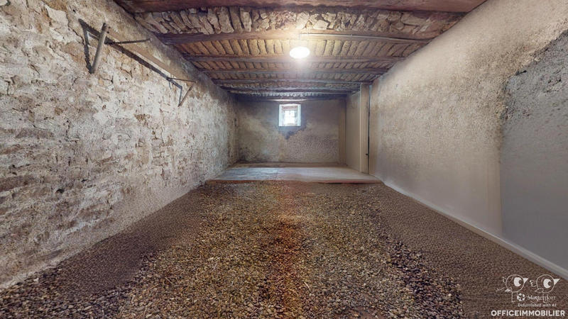 Maison - 200 m² - 6 pièces