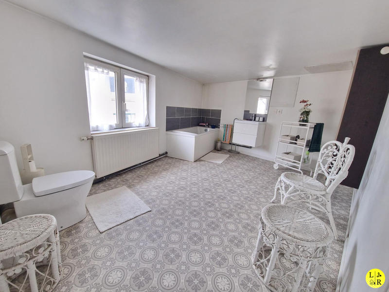 Appartement - 140 m² - 5 pièces