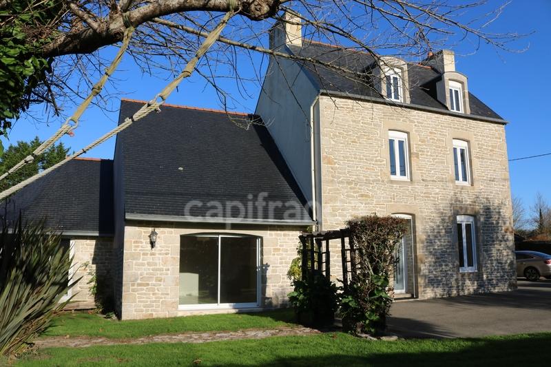 Propriété - 193 m² - 8 pièces